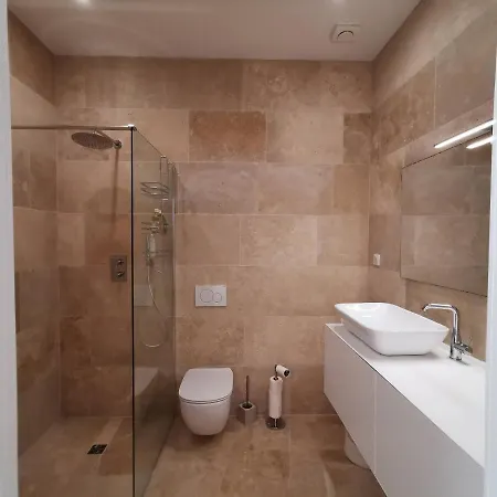 Les Vieilles Pierres D'hotes Bed & Breakfast