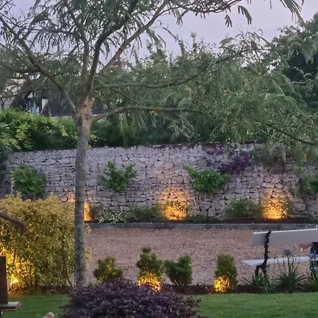 Les Vieilles Pierres D'hôtes 3* Ognon