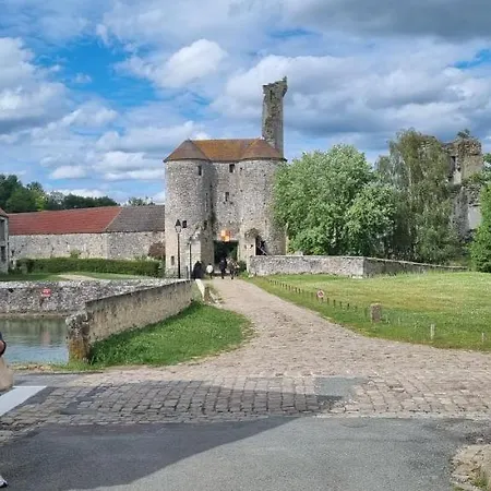 Les Vieilles Pierres D'hôtes 3* Ognon